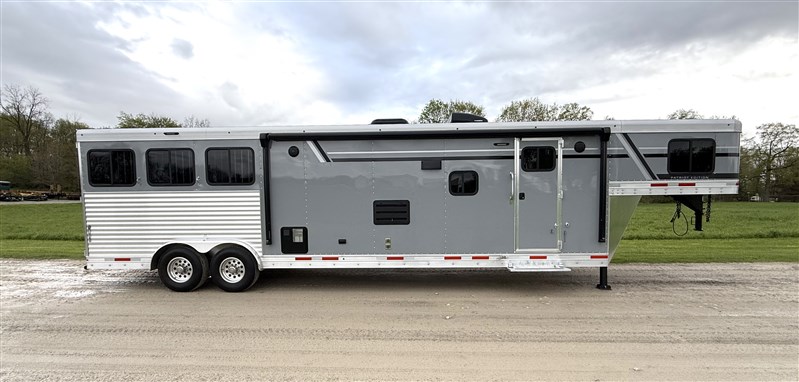 2026 smc 3h 14' sw living quarters glide-out p8314ssrb