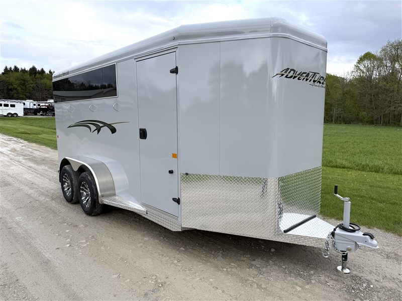 2026 Trails West 3h adventure ii bumper slant w/dressing room