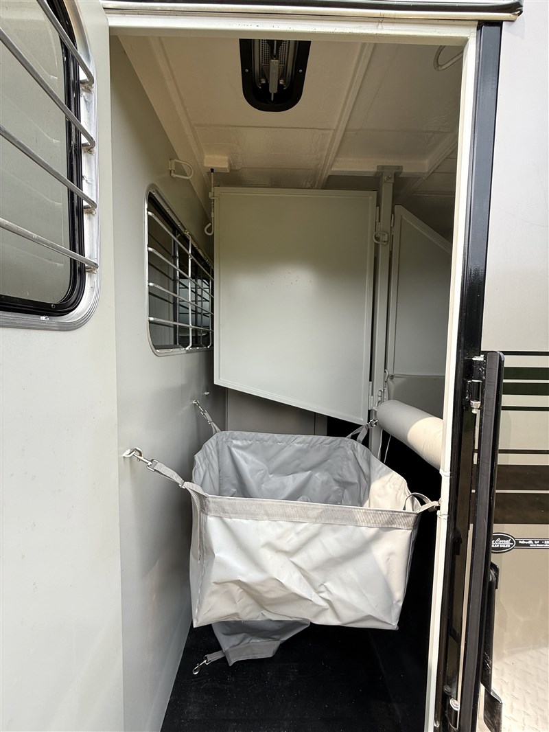 Trailer Photo 7