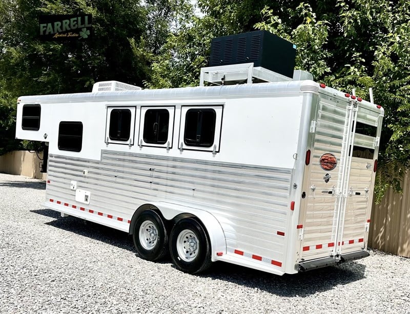 Trailer Photo 3