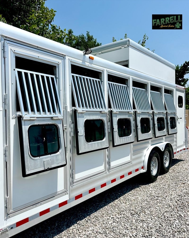 Trailer Photo 4
