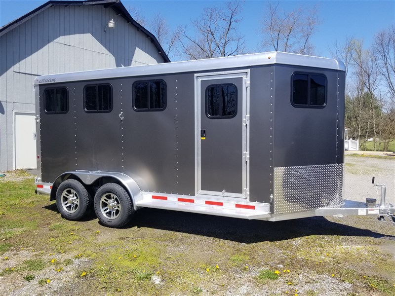 2025 Adam m-2040