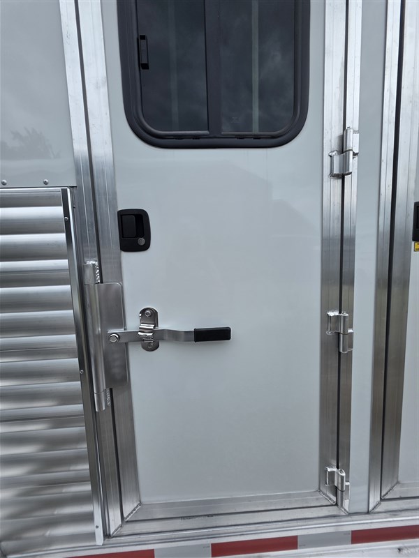 Trailer Photo 11