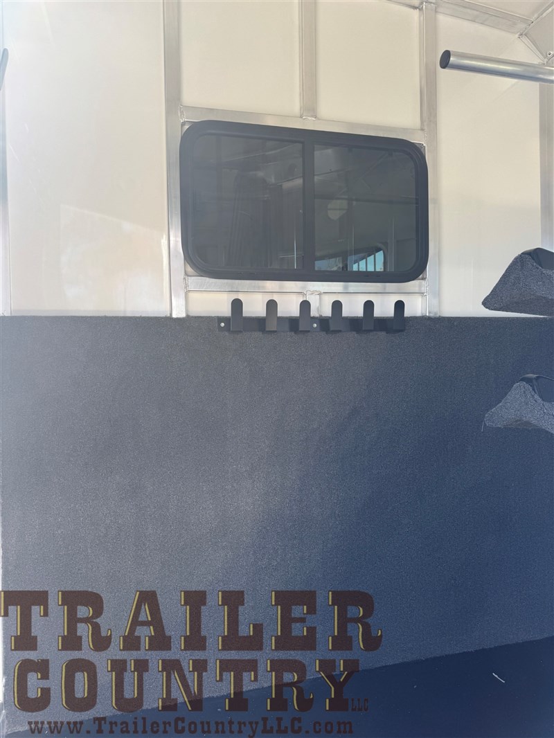 Trailer Photo 7