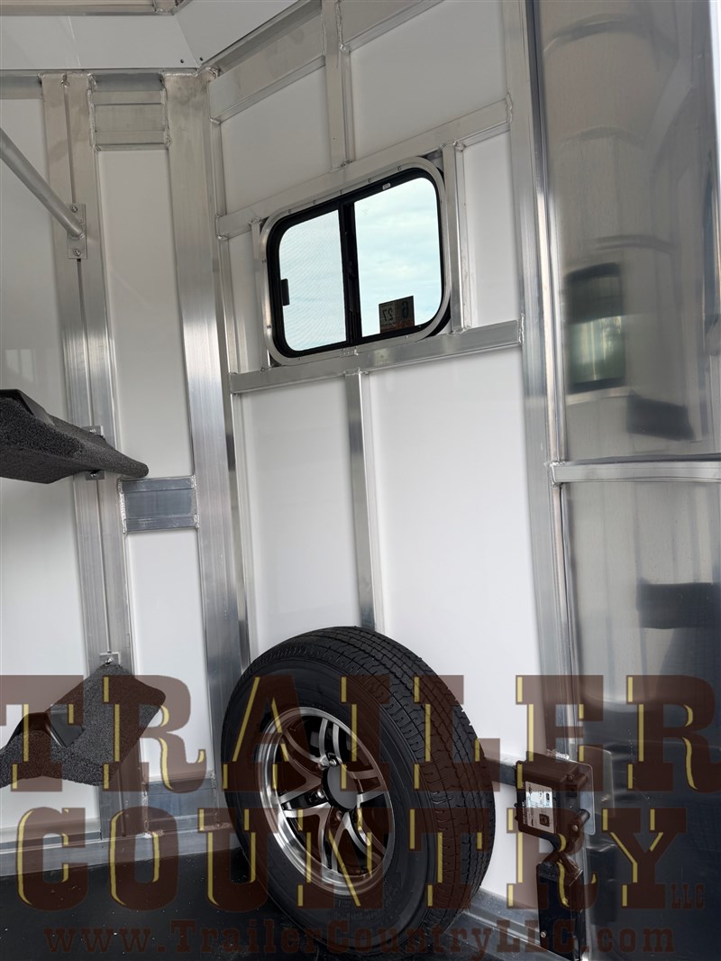 Trailer Photo 9