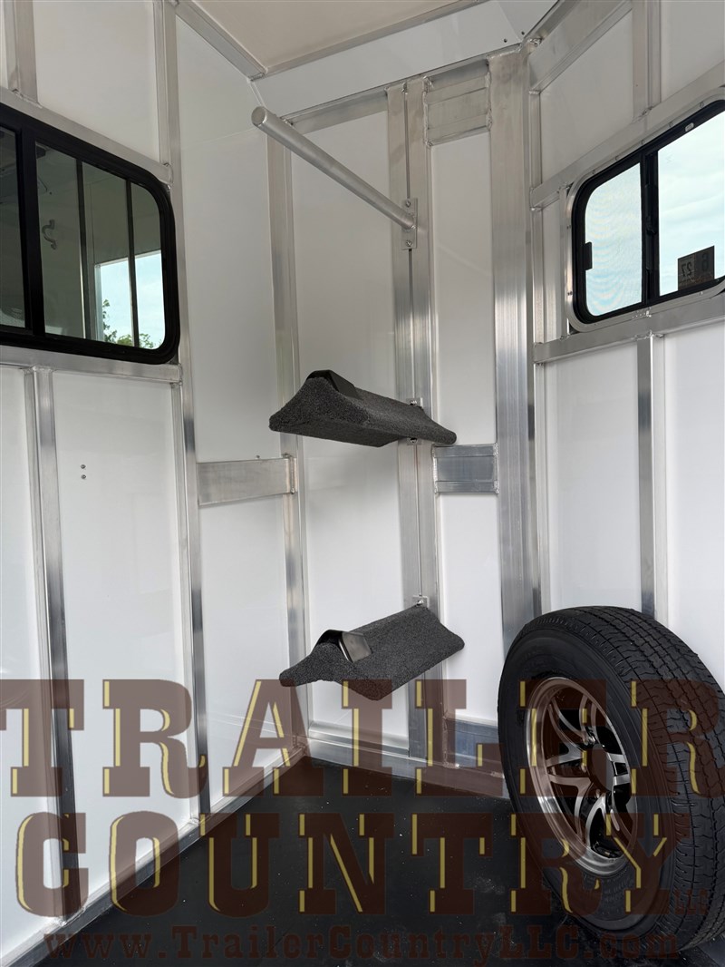 Trailer Photo 8