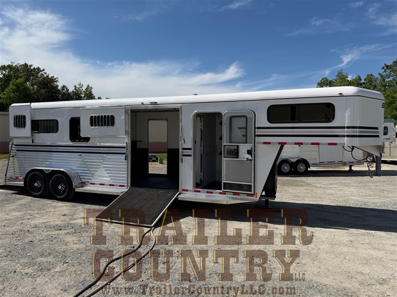 Trailer Photo 16