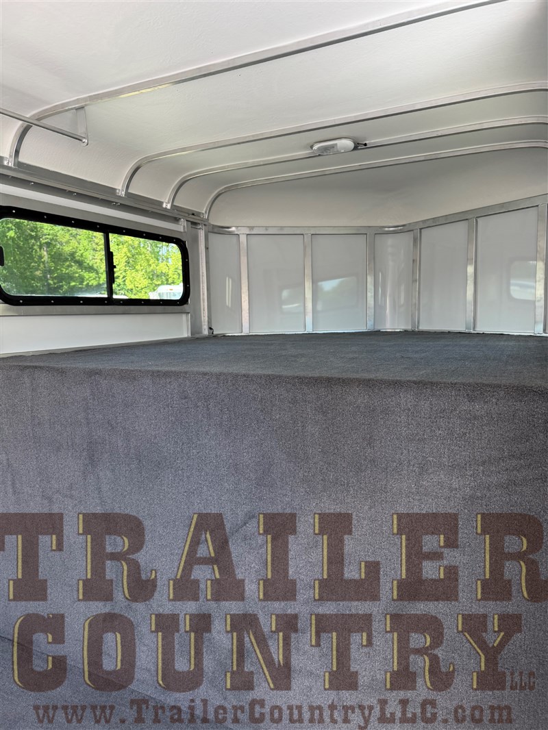 Trailer Photo 10