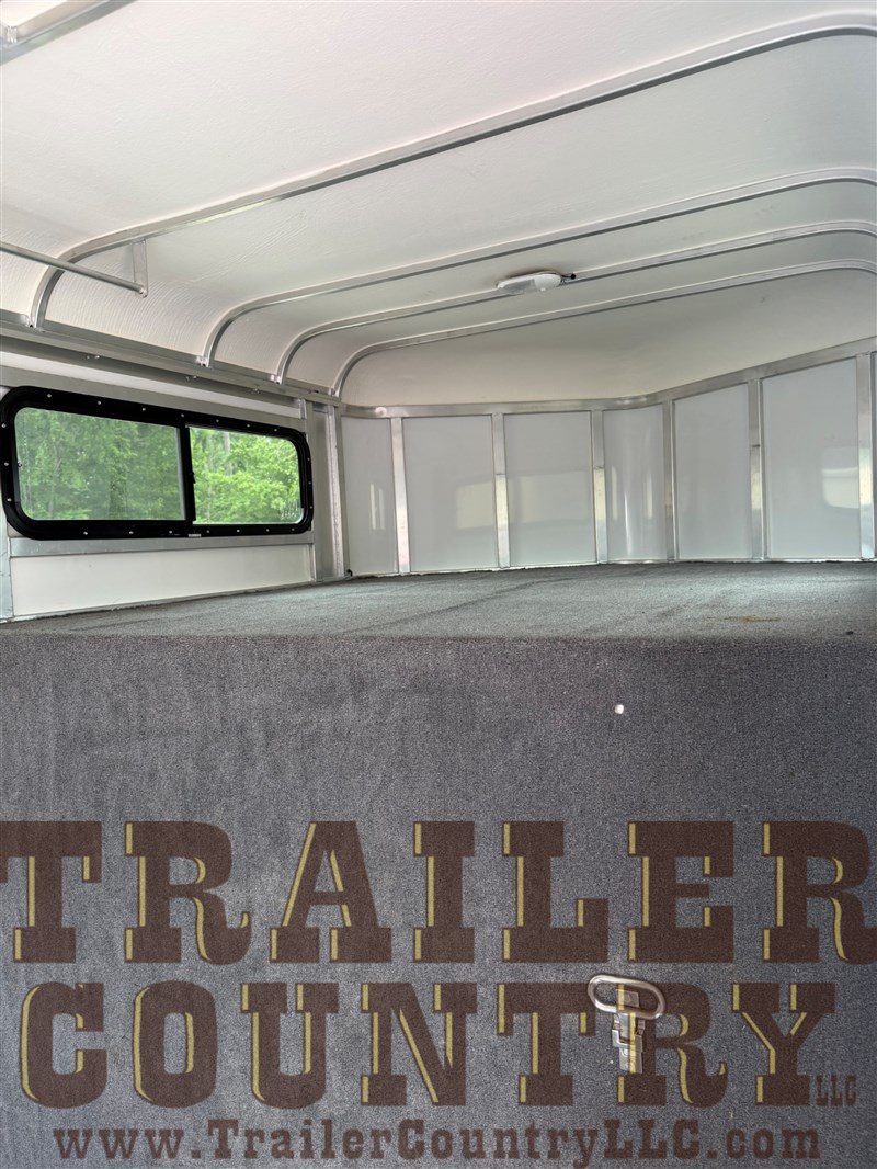 Trailer Photo 8