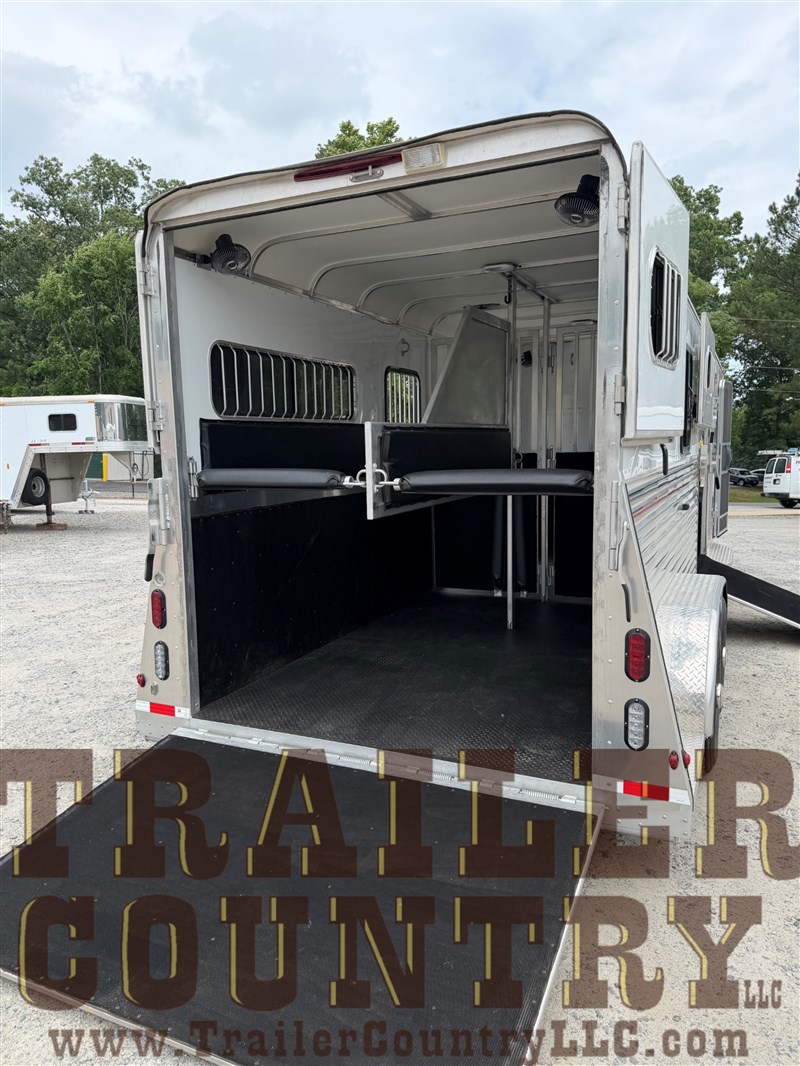 Trailer Photo 15