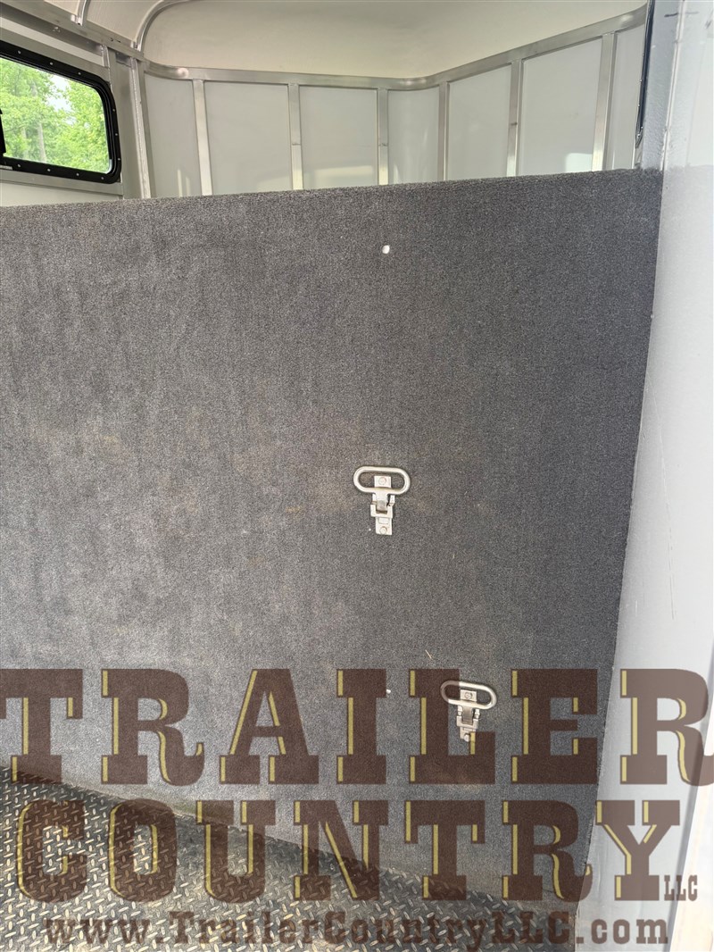 Trailer Photo 11