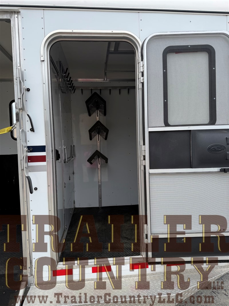 Trailer Photo 7