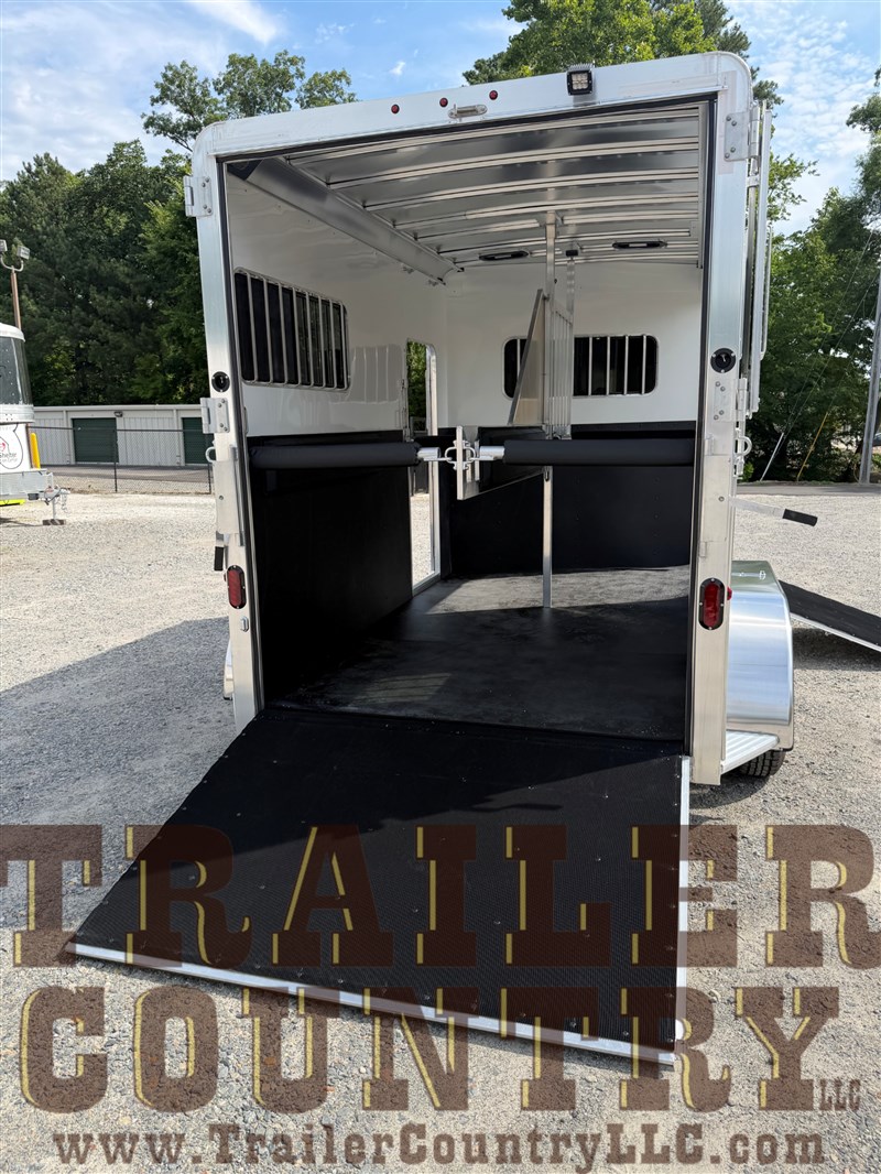 Trailer Photo 11