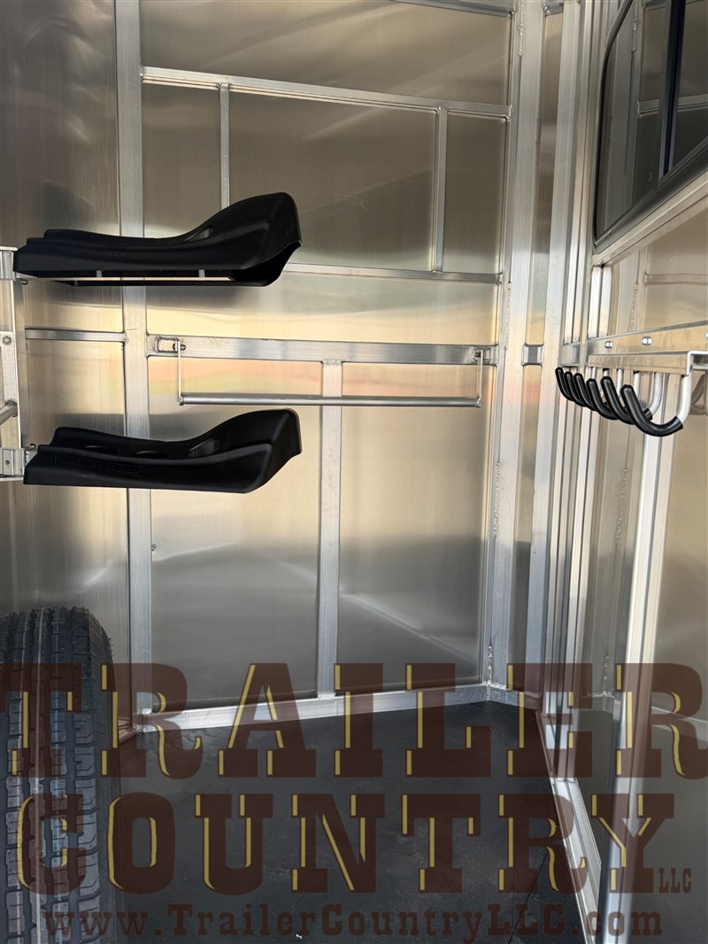 Trailer Photo 7