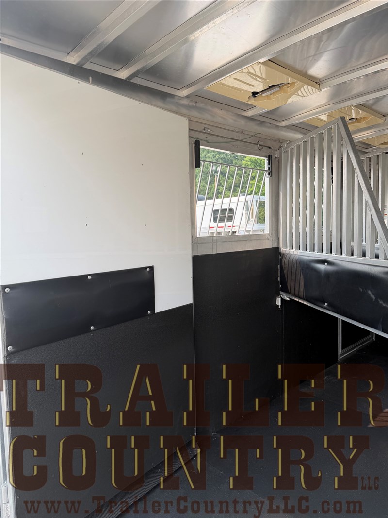 Trailer Photo 9