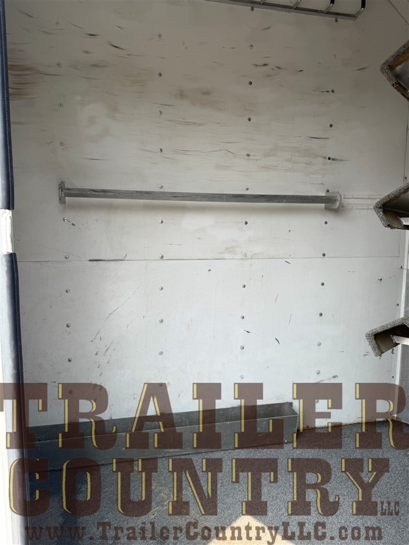Trailer Photo 16