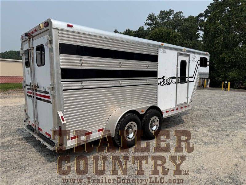 Trailer Photo 2