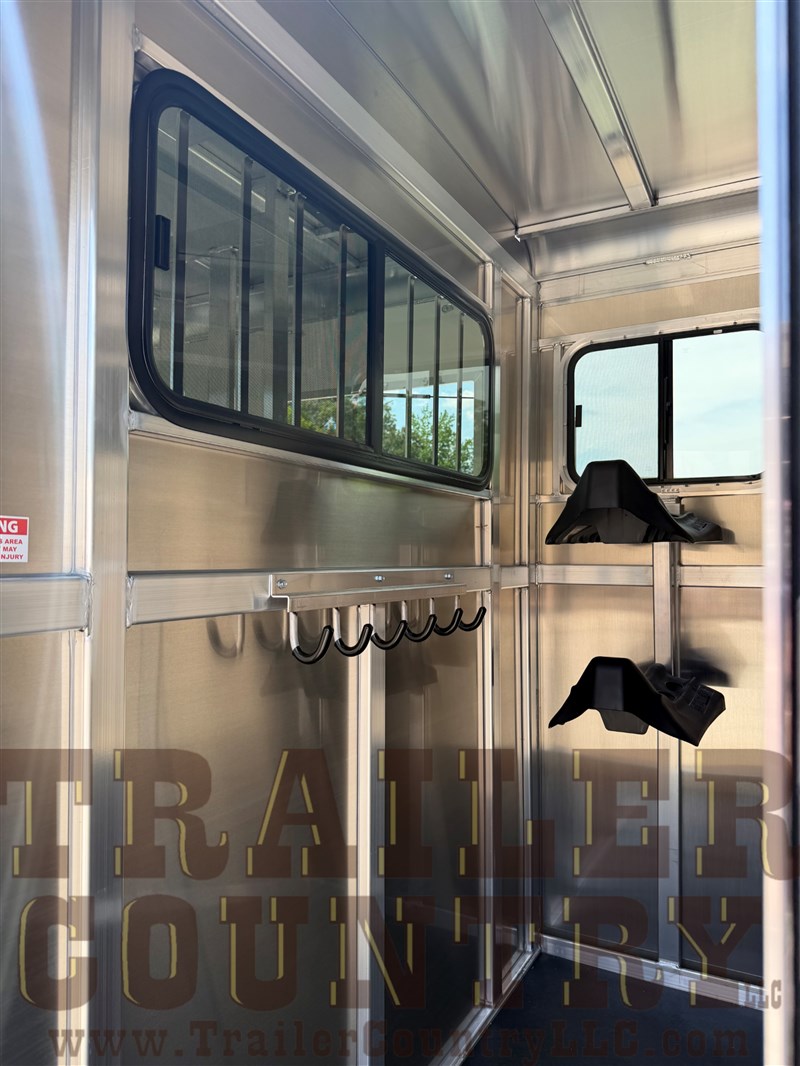 Trailer Photo 10