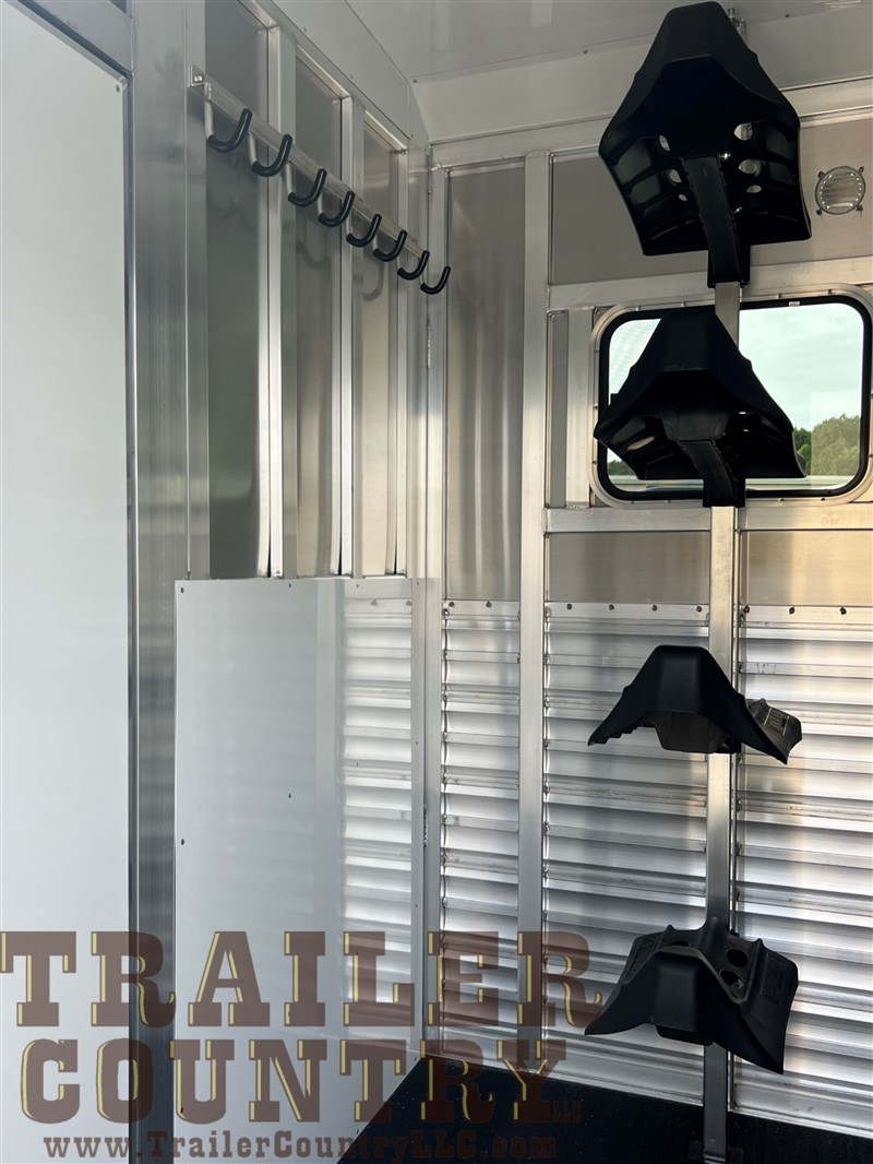 Trailer Photo 9