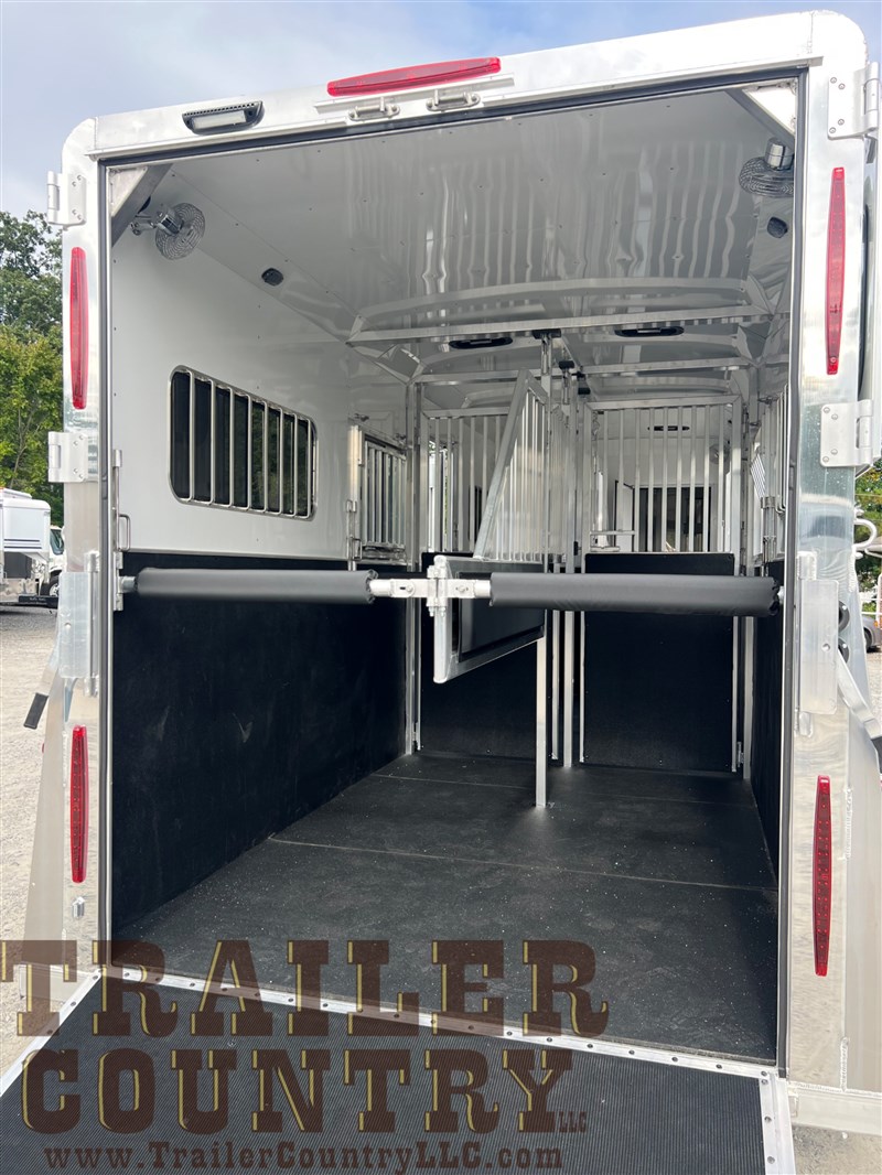 Trailer Photo 17