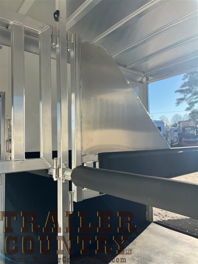 Trailer Photo 11