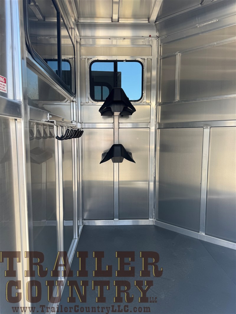 Trailer Photo 6