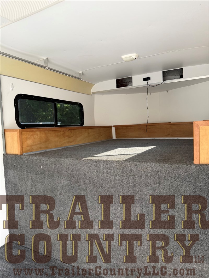 Trailer Photo 7