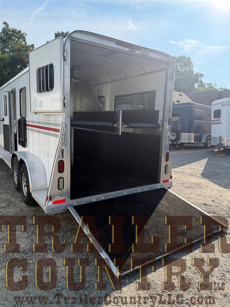 Trailer Photo 17