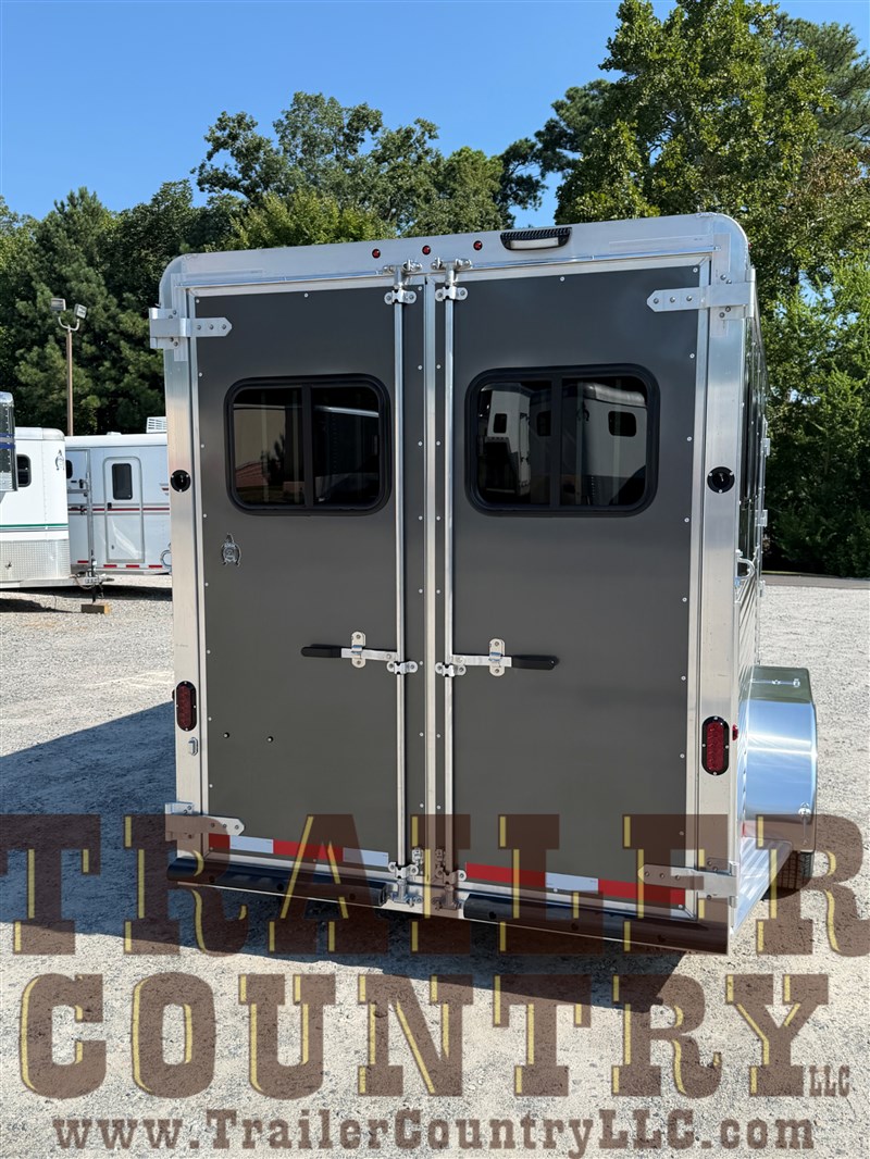 Trailer Photo 3