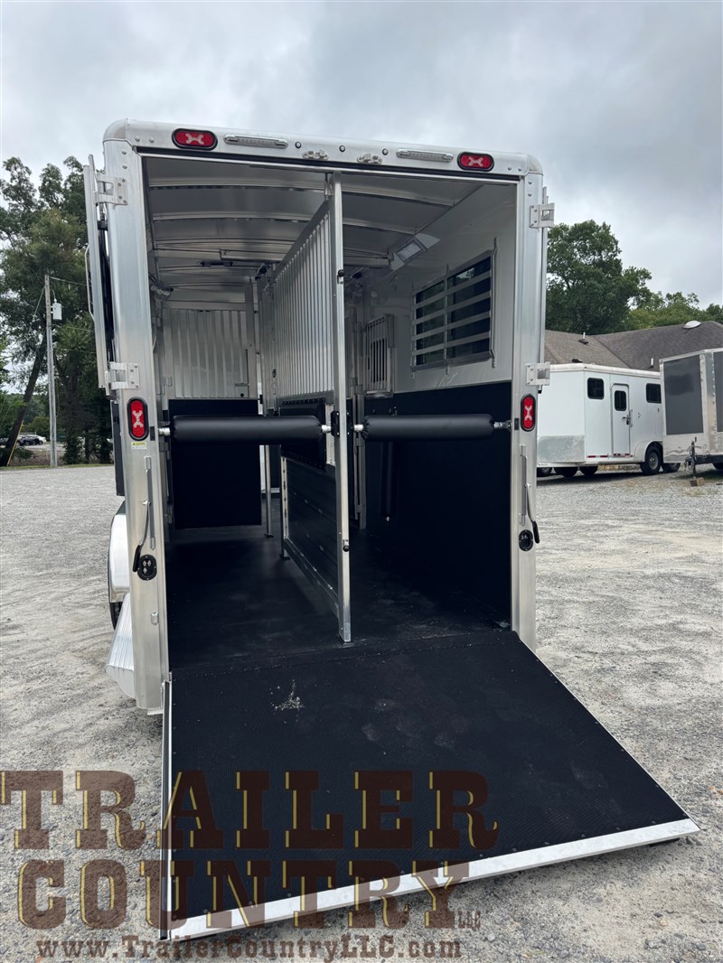 Trailer Photo 17