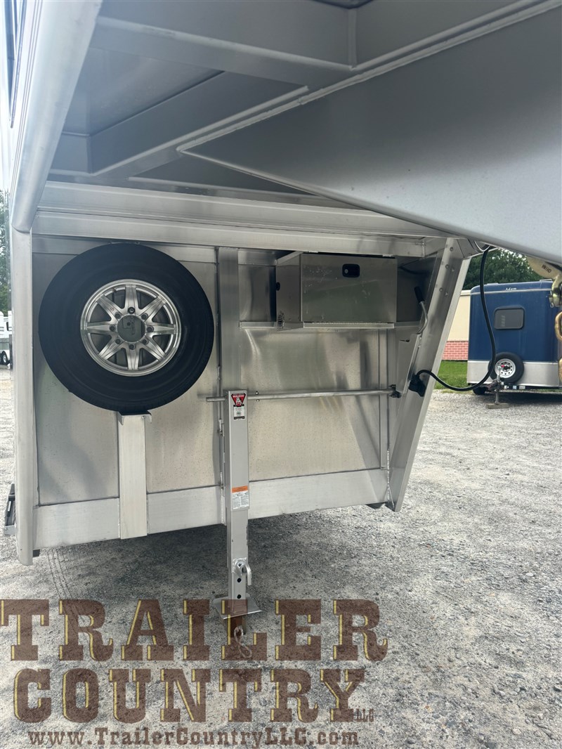 Trailer Photo 7