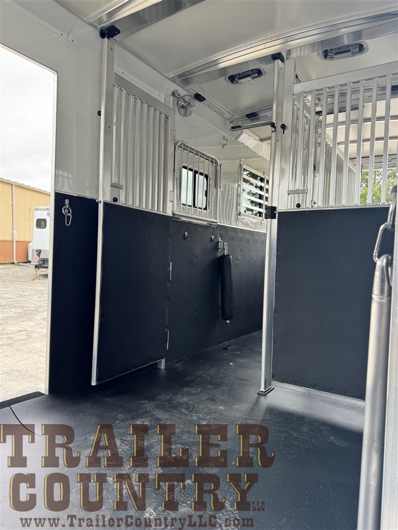 Trailer Photo 14