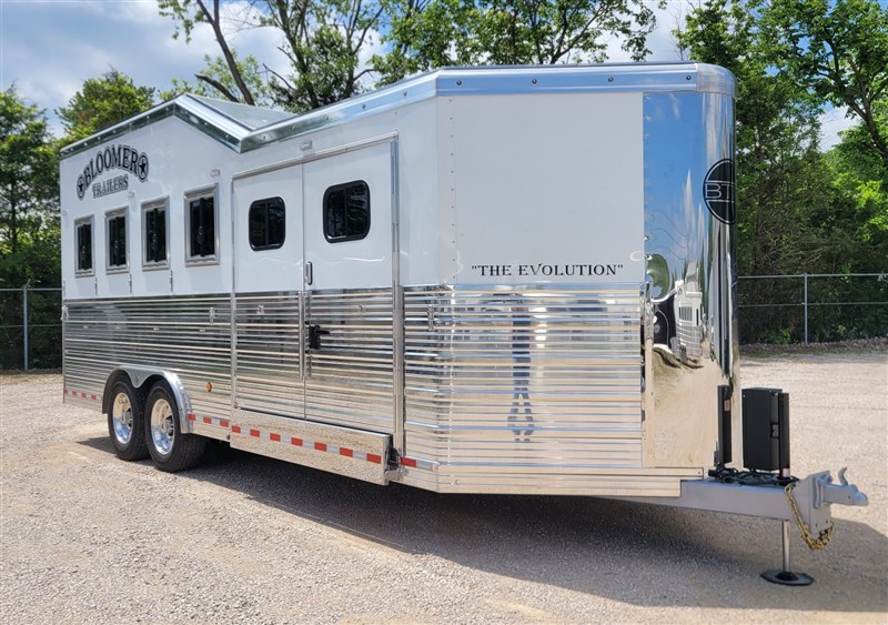 2024 Bloomer 4h bp with trainer tack & integrated pod