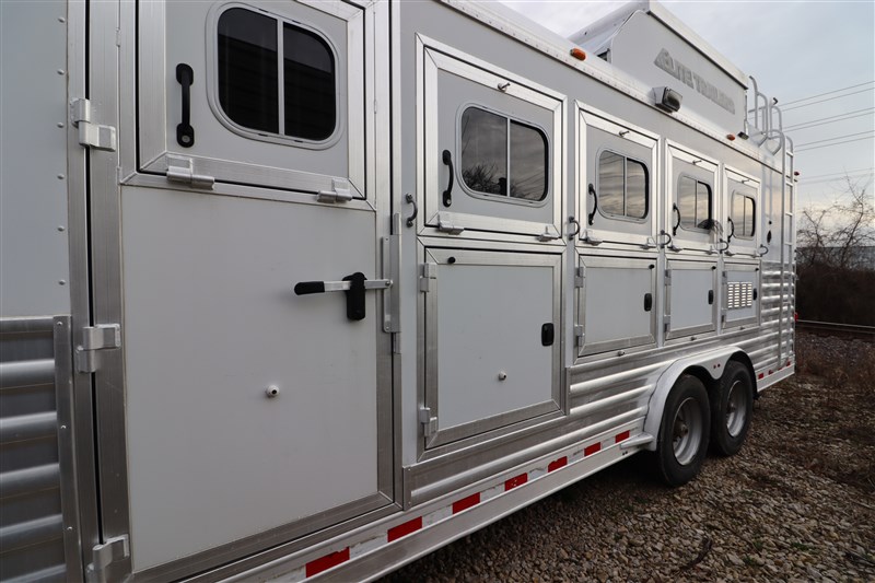Trailer Photo 5