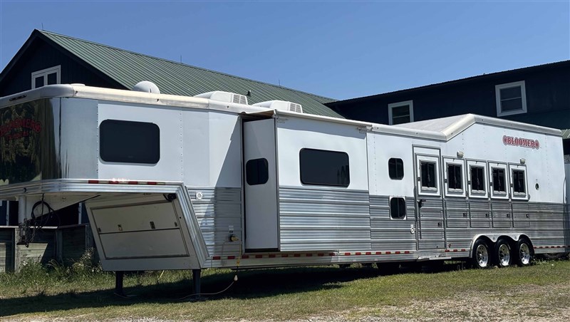 2013 Bloomer 5h 17' lq, bunk room! located in southern pines nc