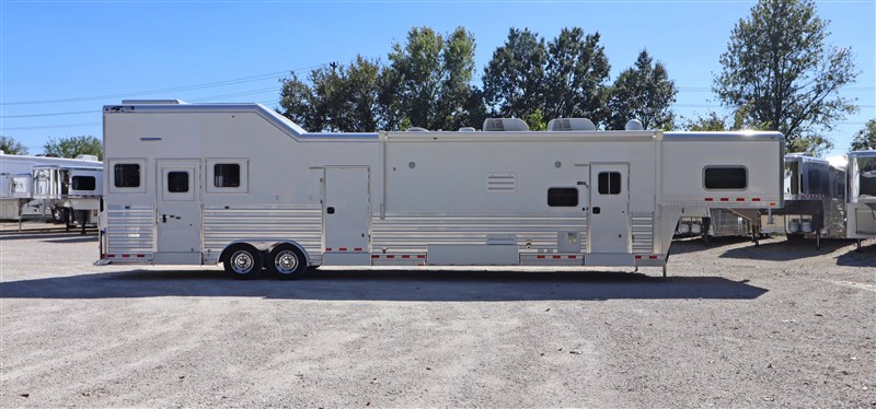 Trailer Photo 7