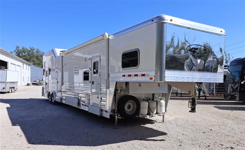 Trailer Photo 5