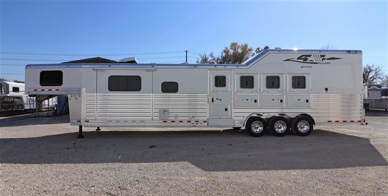 Trailer Photo 2