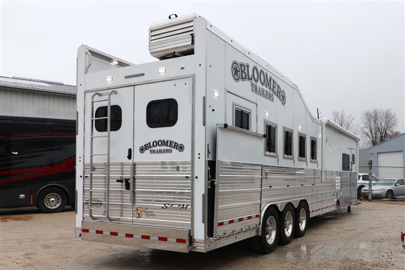 Trailer Photo 3