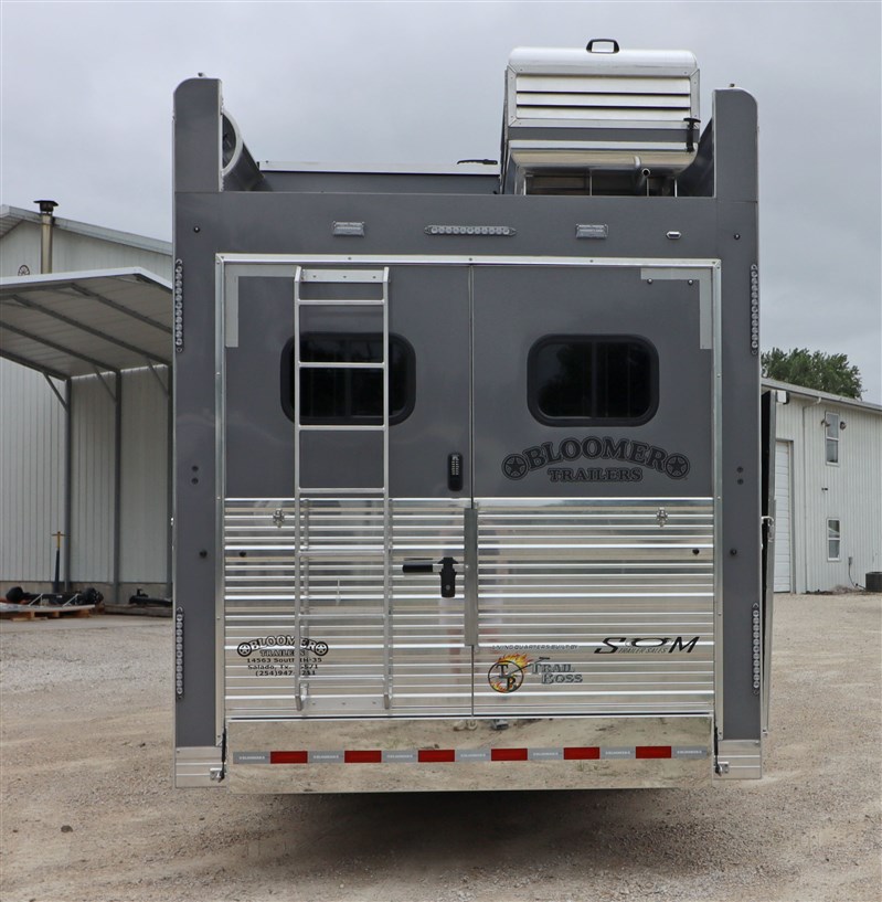 Trailer Photo 4