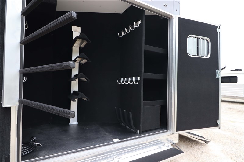 Trailer Photo 10