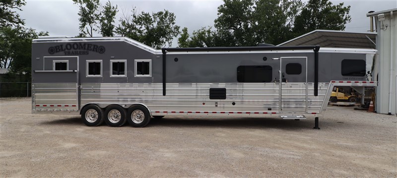 Trailer Photo 2