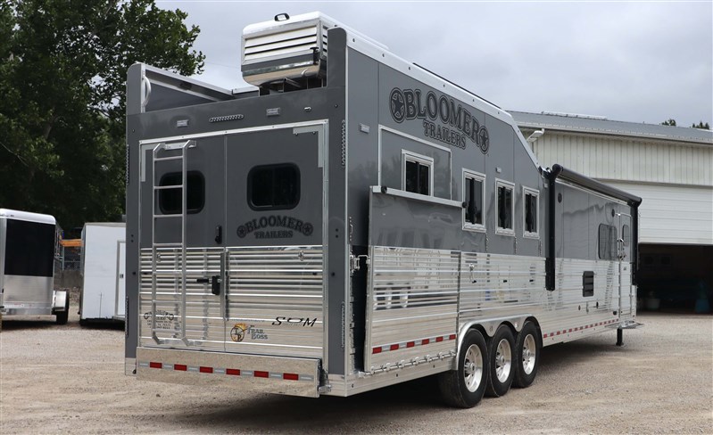 Trailer Photo 3