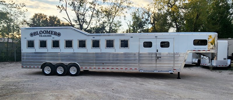 Trailer Photo 5