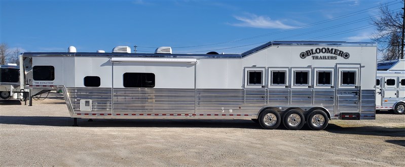 Trailer Photo 5