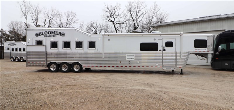 Trailer Photo 2