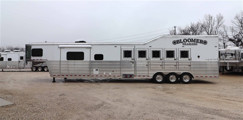 Trailer Photo 11