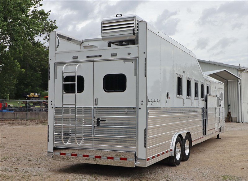 Trailer Photo 3
