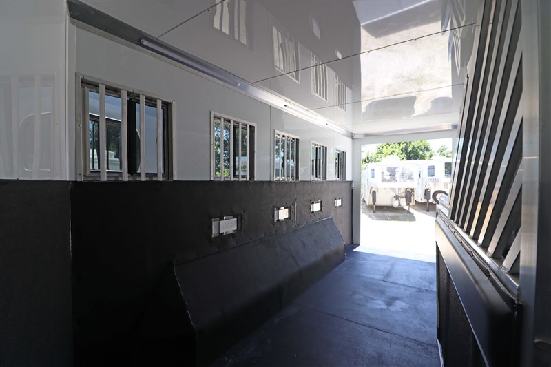 Trailer Photo 19