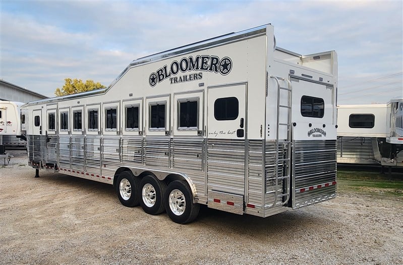 Trailer Photo 1